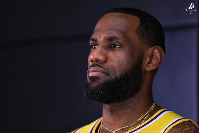 2026湖南省龙舟超级联赛选拔赛开赛 42支龙舟竞渡澧水